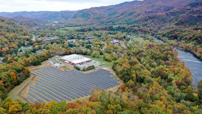 Duke Energy unveils an advanced microgrid in Hot Springs, NC